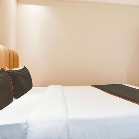 Collection O Hotel Mint Indore Ngoại thất bức ảnh