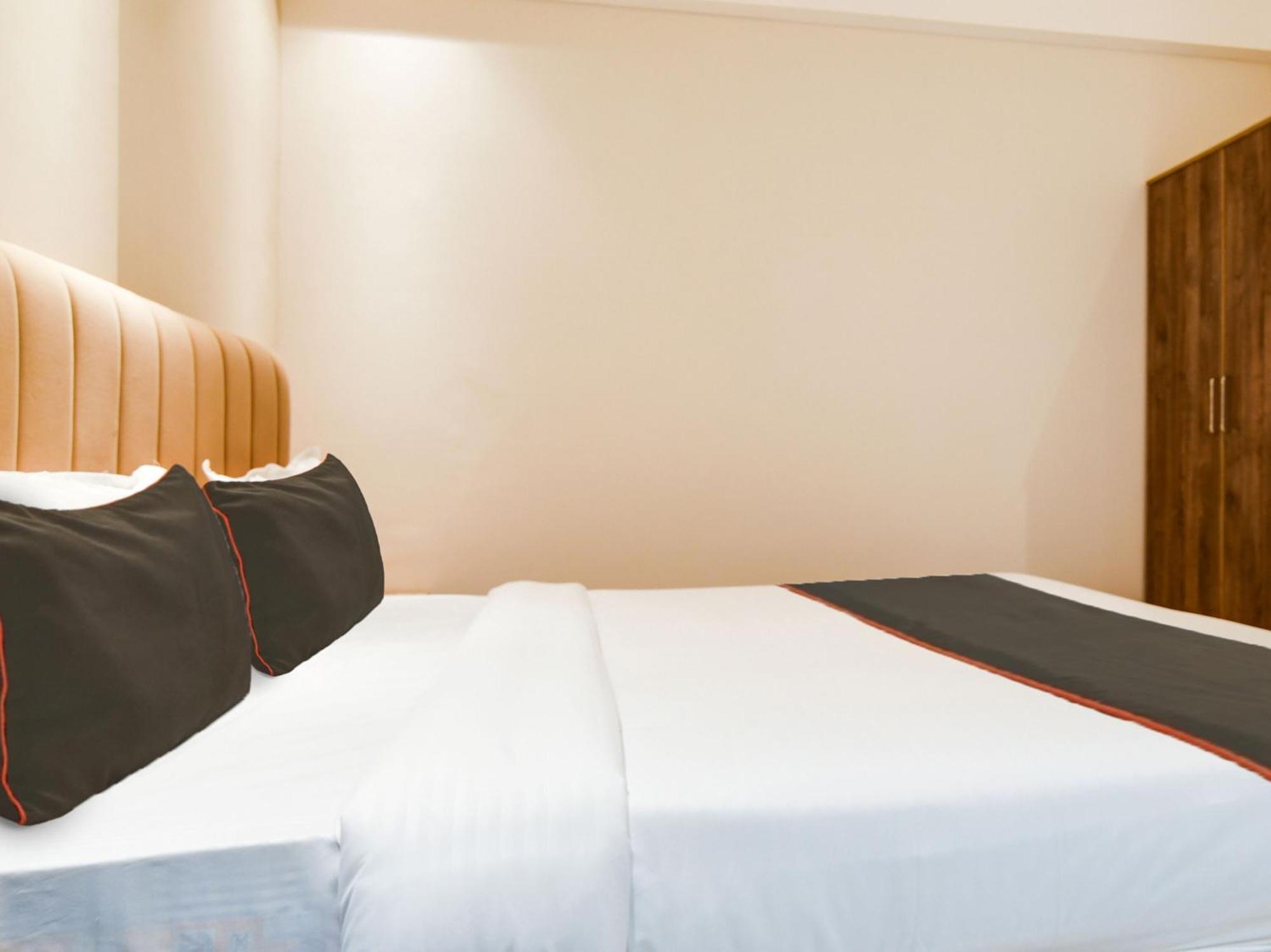 Collection O Hotel Mint Indore Ngoại thất bức ảnh