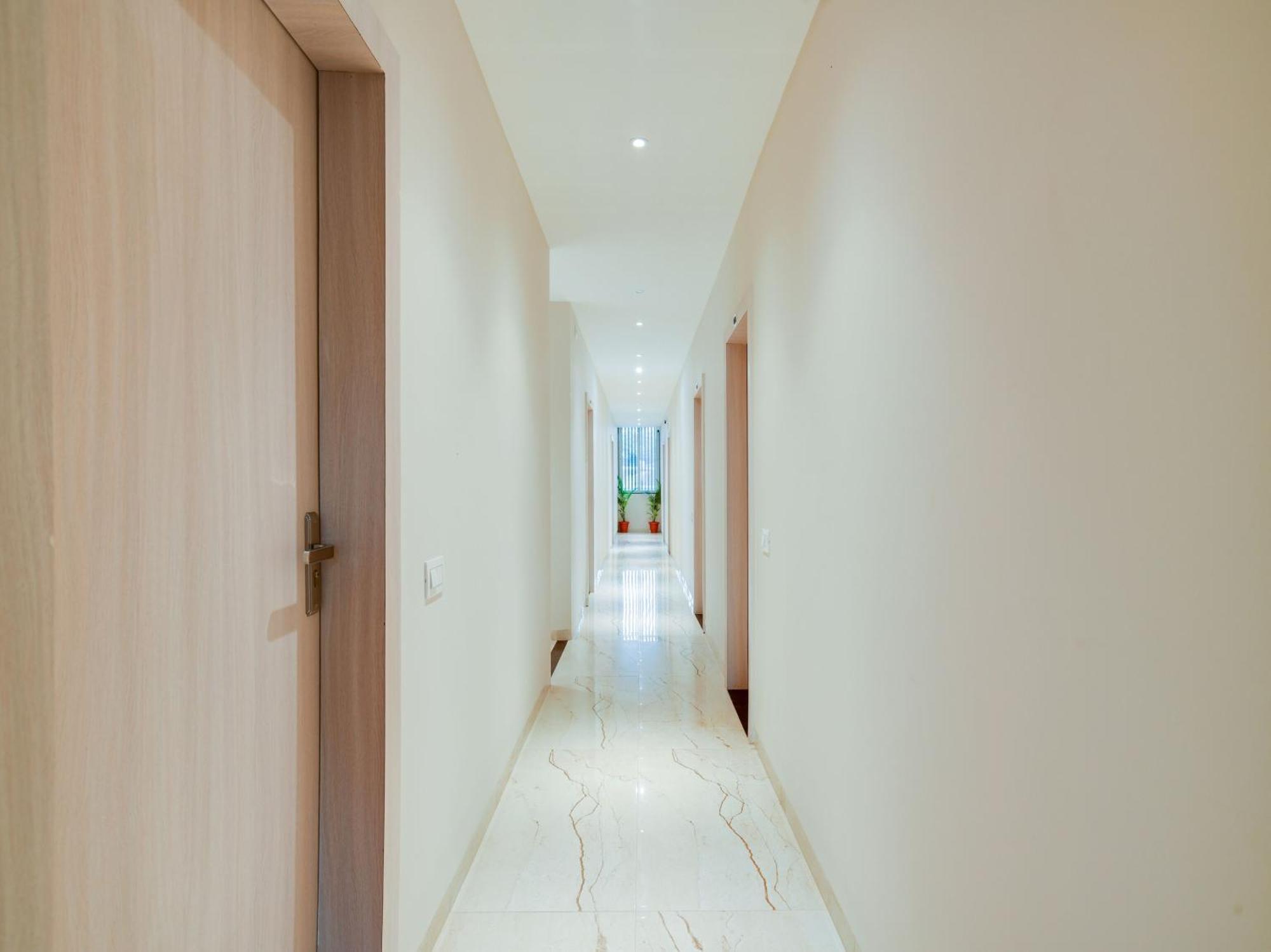 Collection O Hotel Mint Indore Ngoại thất bức ảnh