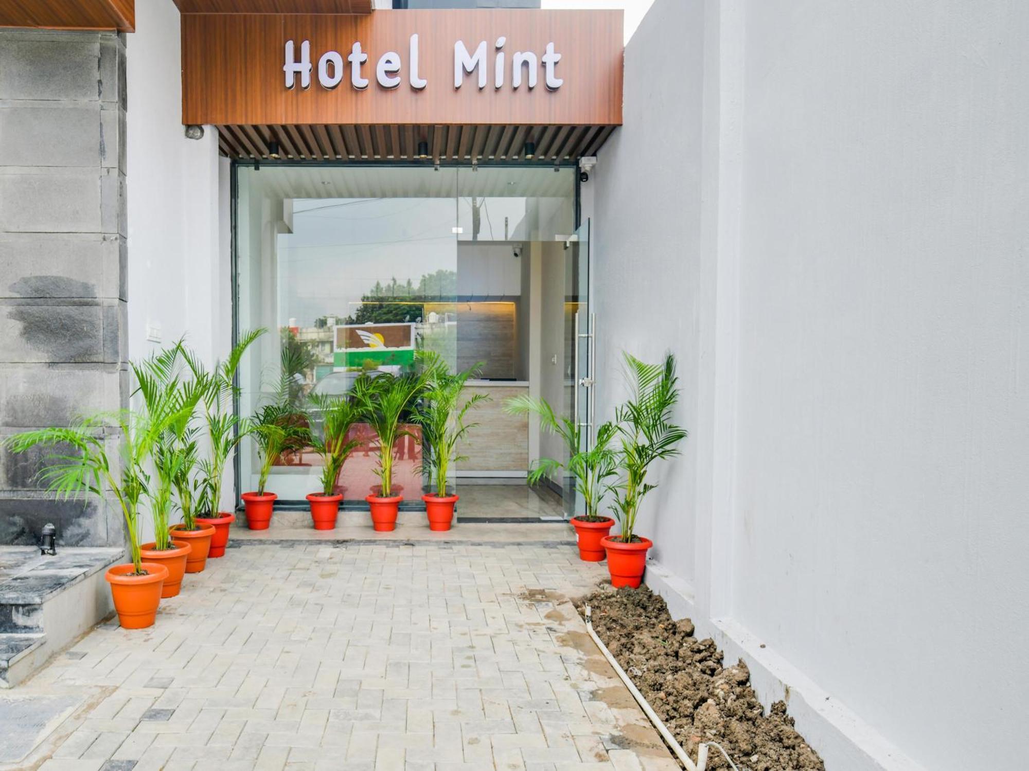 Collection O Hotel Mint Indore Ngoại thất bức ảnh
